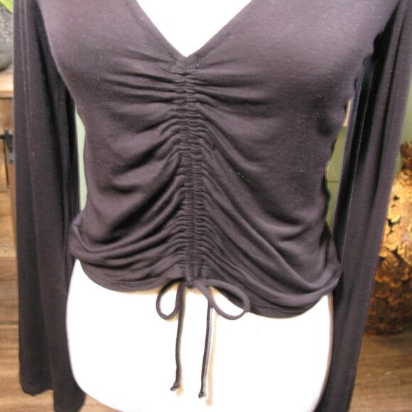 Express Black Ruched Front Crop Top Long Sleeve Size Small - Picture 2 of 4